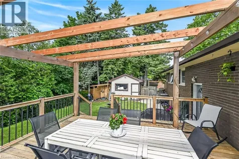 251 Mackenzie Crescent Caledonia ON N3W 1A7