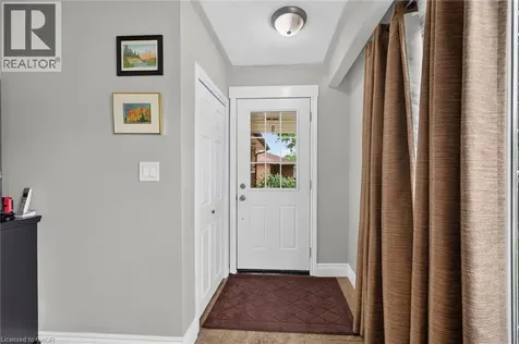 251 Mackenzie Crescent Caledonia ON N3W 1A7