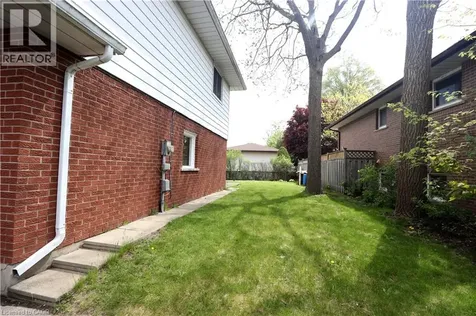 77 Orchard Mill Crescent Kitchener ON N2P 1T2