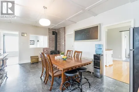 160 Lafontaine Road West Tiny ON L9M 0H1