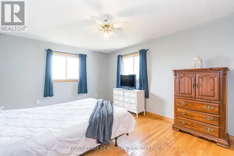 160 Lafontaine Road West Tiny ON L9M 0H1
