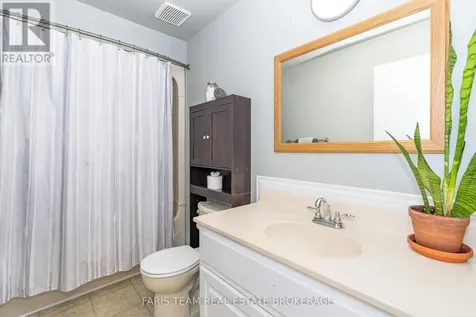 160 Lafontaine Road West Tiny ON L9M 0H1