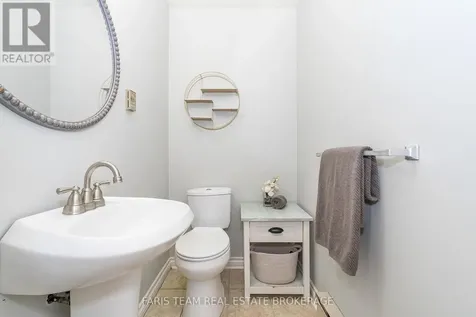 160 Lafontaine Road West Tiny ON L9M 0H1