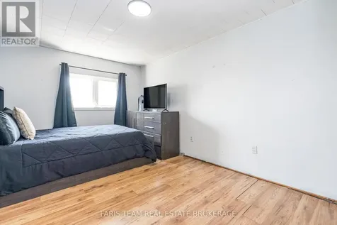 160 Lafontaine Road West Tiny ON L9M 0H1