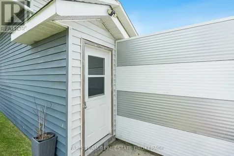 160 Lafontaine Road West Tiny ON L9M 0H1