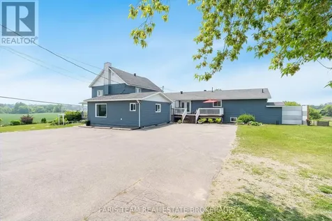 160 Lafontaine Road West Tiny ON L9M 0H1