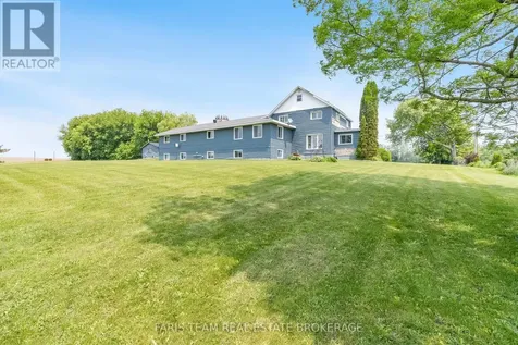 160 Lafontaine Road West Tiny ON L9M 0H1