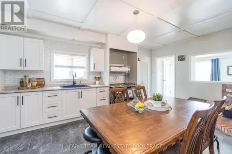 160 Lafontaine Road West Tiny ON L9M 0H1