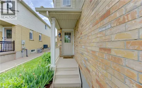 15 Cotton Grass Street Kitchener ON N2E 3T7