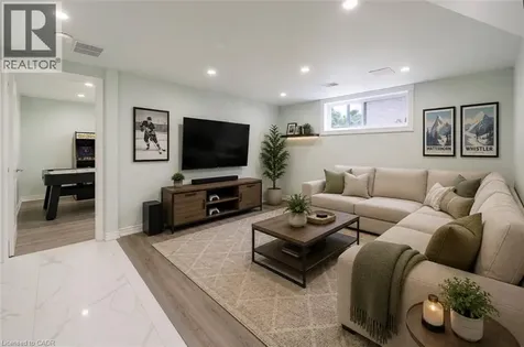 21 Halliwell Drive Kitchener ON N2B 2M5