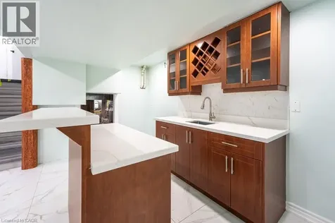 21 Halliwell Drive Kitchener ON N2B 2M5