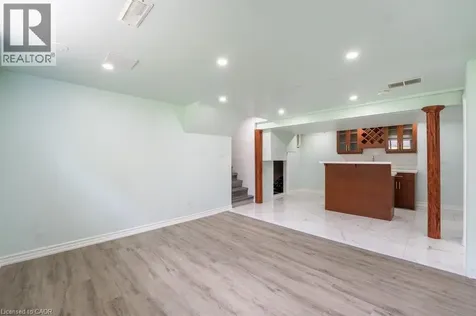 21 Halliwell Drive Kitchener ON N2B 2M5