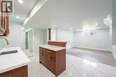 21 Halliwell Drive Kitchener ON N2B 2M5