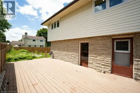 21 Halliwell Drive Kitchener ON N2B 2M5
