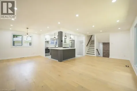 21 Halliwell Drive Kitchener ON N2B 2M5