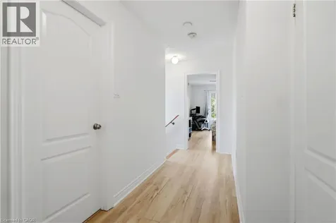 7211 Triumph Lane Mississauga ON L5N 0C5