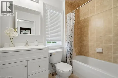 7211 Triumph Lane Mississauga ON L5N 0C5