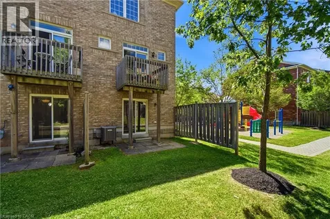 7211 Triumph Lane Mississauga ON L5N 0C5