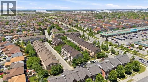 7211 Triumph Lane Mississauga ON L5N 0C5