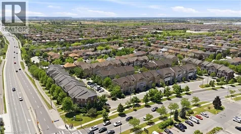 7211 Triumph Lane Mississauga ON L5N 0C5