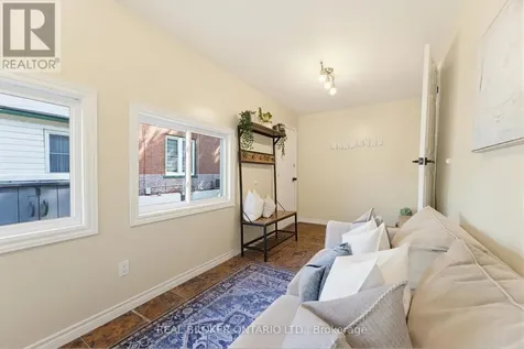 440 Duke Street West Kitchener ON N2H 3Y8