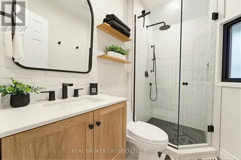440 Duke Street West Kitchener ON N2H 3Y8