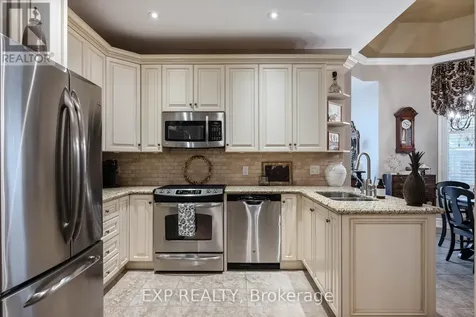 200 Kingfisher Drive Mono ON L9W 0B3