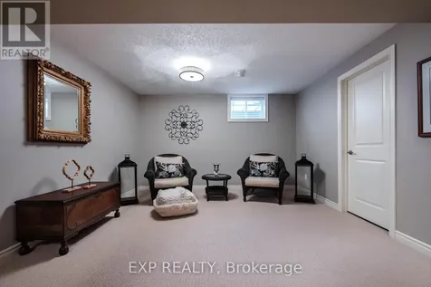 200 Kingfisher Drive Mono ON L9W 0B3