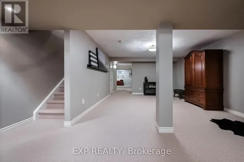 200 Kingfisher Drive Mono ON L9W 0B3