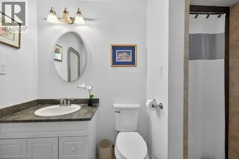 621 Tomahawk Crescent Ancaster ON L9G 3T4