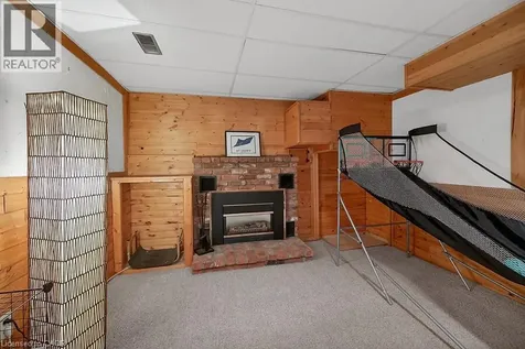 621 Tomahawk Crescent Ancaster ON L9G 3T4