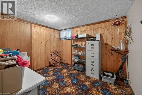 621 Tomahawk Crescent Ancaster ON L9G 3T4