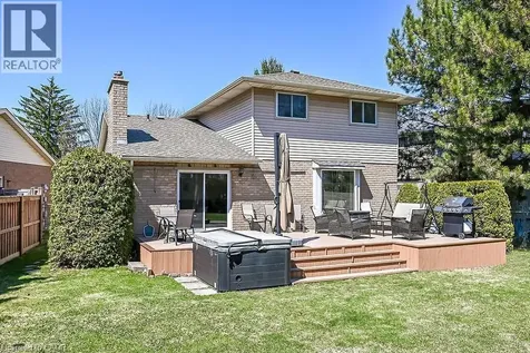 621 Tomahawk Crescent Ancaster ON L9G 3T4