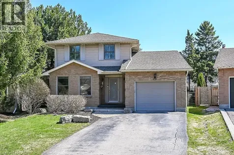 621 Tomahawk Crescent Ancaster ON L9G 3T4