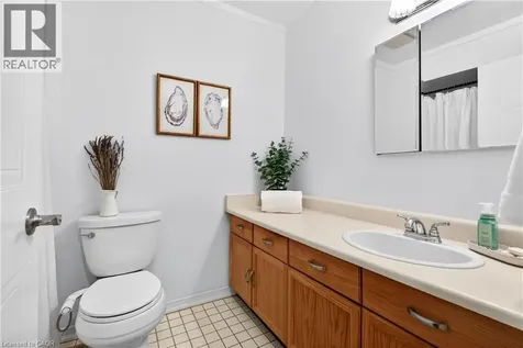 895 Maple Avenue Burlington ON L7S 2H7