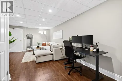 895 Maple Avenue Burlington ON L7S 2H7