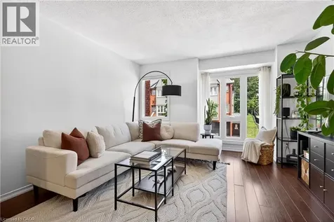 895 Maple Avenue Burlington ON L7S 2H7