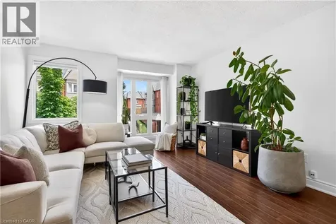 895 Maple Avenue Burlington ON L7S 2H7