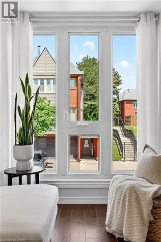 895 Maple Avenue Burlington ON L7S 2H7