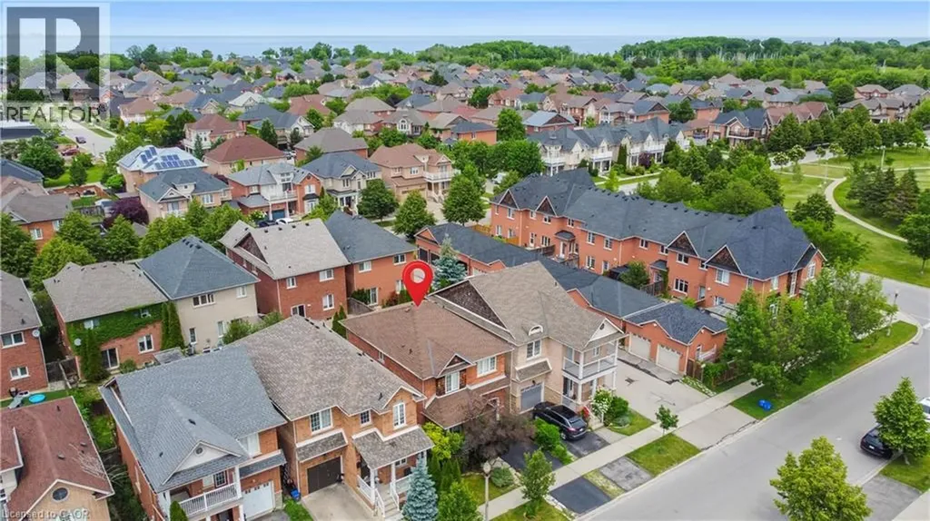33 Panorama Way Stoney Creek ON L8E 6C6