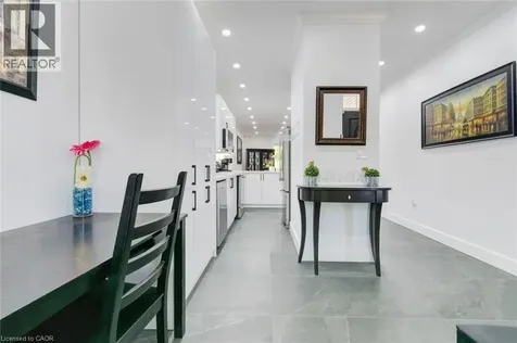 33 Panorama Way Stoney Creek ON L8E 6C6