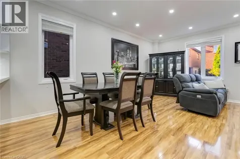33 Panorama Way Stoney Creek ON L8E 6C6