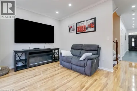 33 Panorama Way Stoney Creek ON L8E 6C6