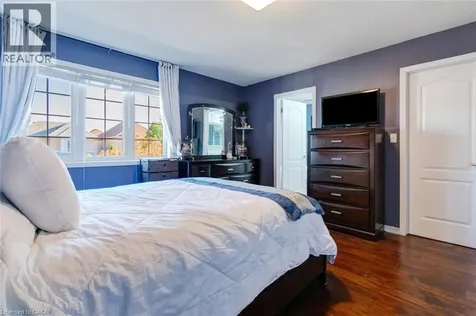 33 Panorama Way Stoney Creek ON L8E 6C6