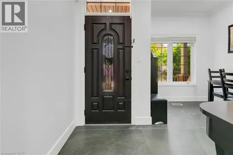 33 Panorama Way Stoney Creek ON L8E 6C6