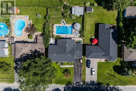 63 Lorne Avenue Penetanguishene ON L9M 1H8