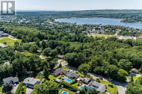 63 Lorne Avenue Penetanguishene ON L9M 1H8