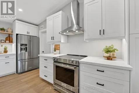 1093 Highway 141 Drive Seguin ON P2A 2W8