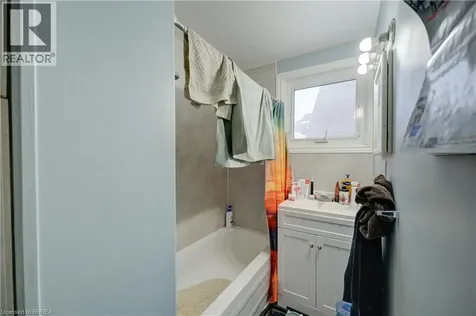 38 Nelson Street Brantford ON N3T 2M8