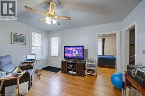 38 Nelson Street Brantford ON N3T 2M8